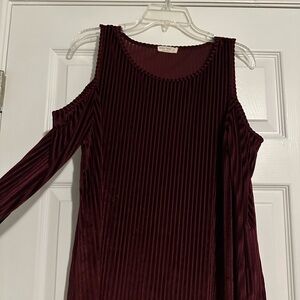 Burgundy Cold Shoulder Velvet Top